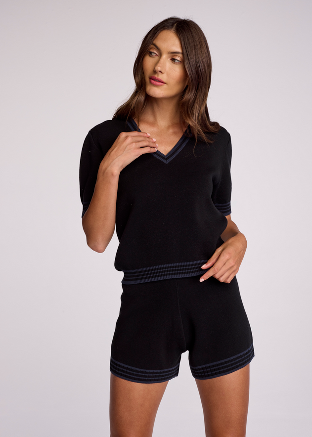 Sundays Ezra V Neck