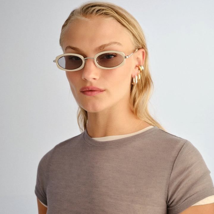 Le Specs Mecharo - Silver Milky Butter