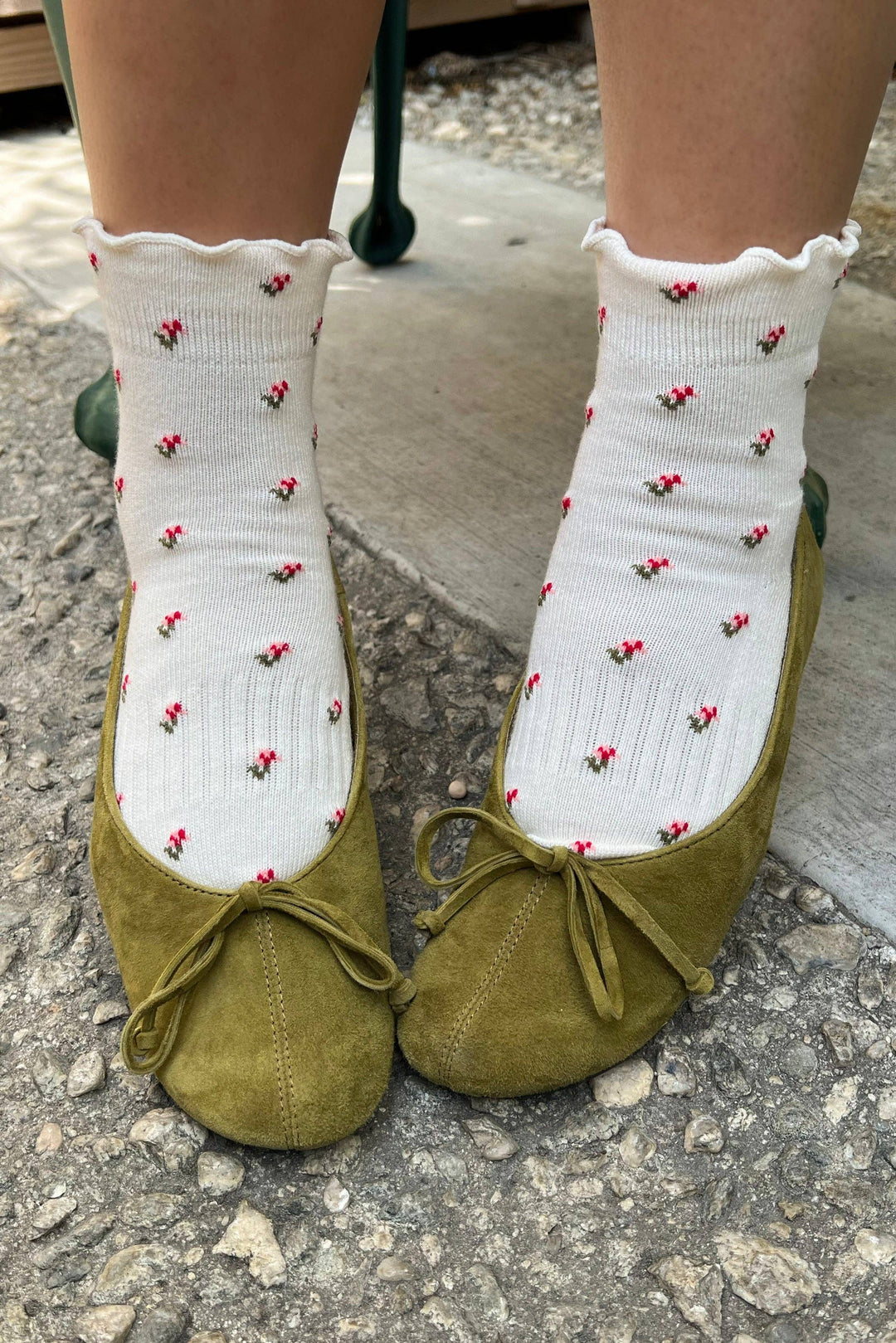Le Bon Shoppe - Petal Ruffled Hugger Crew Socks