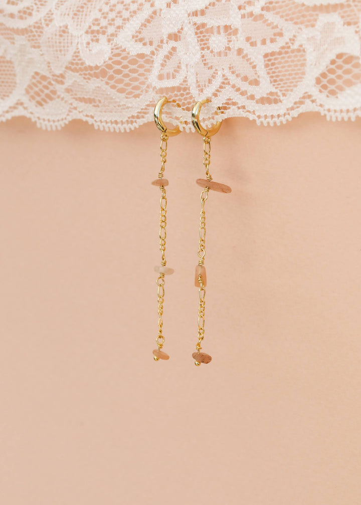 JaxKelly - Raw Gemstone Chain Drop Earring - Peach Moonstone