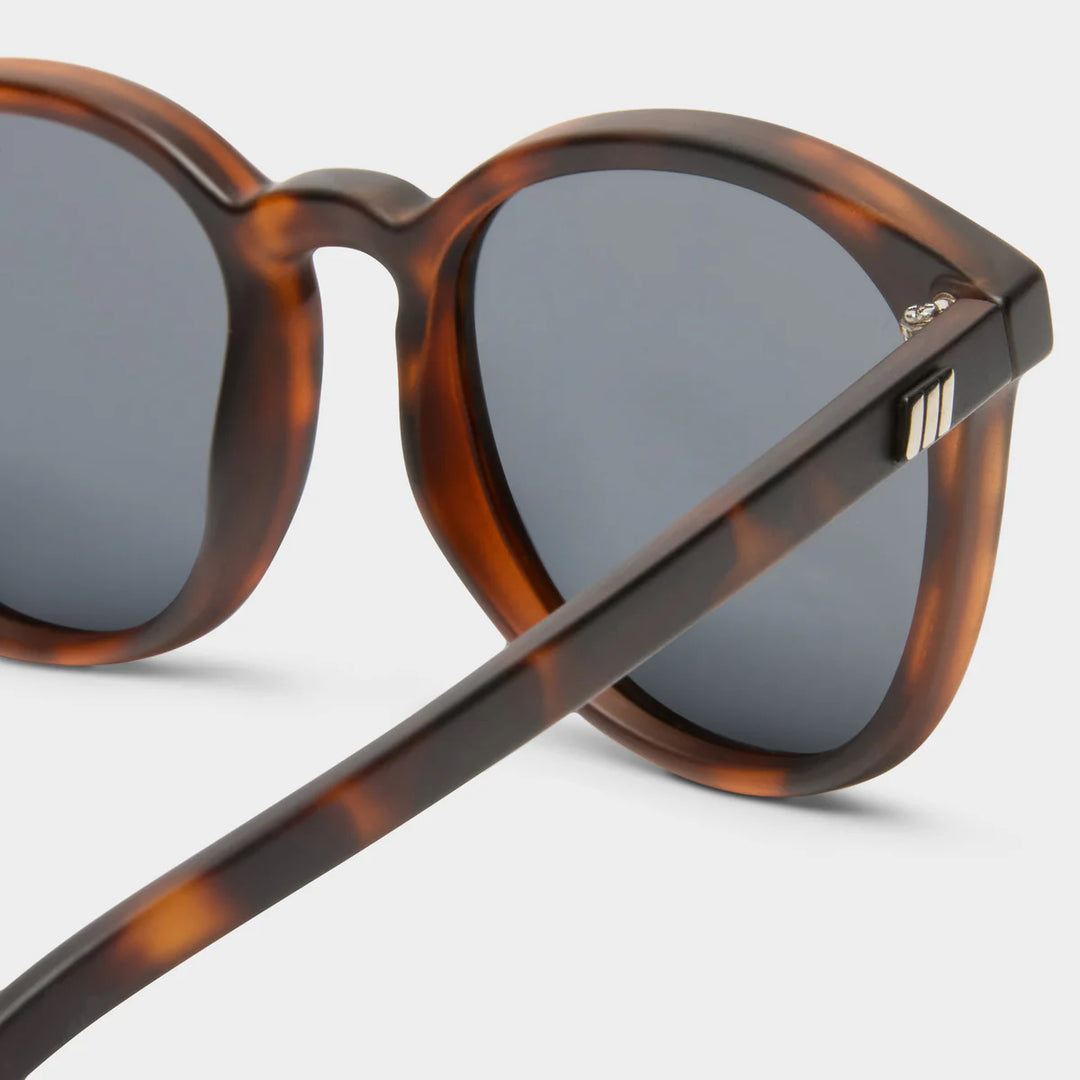 Le Specs Bandwagon - Matte Tort