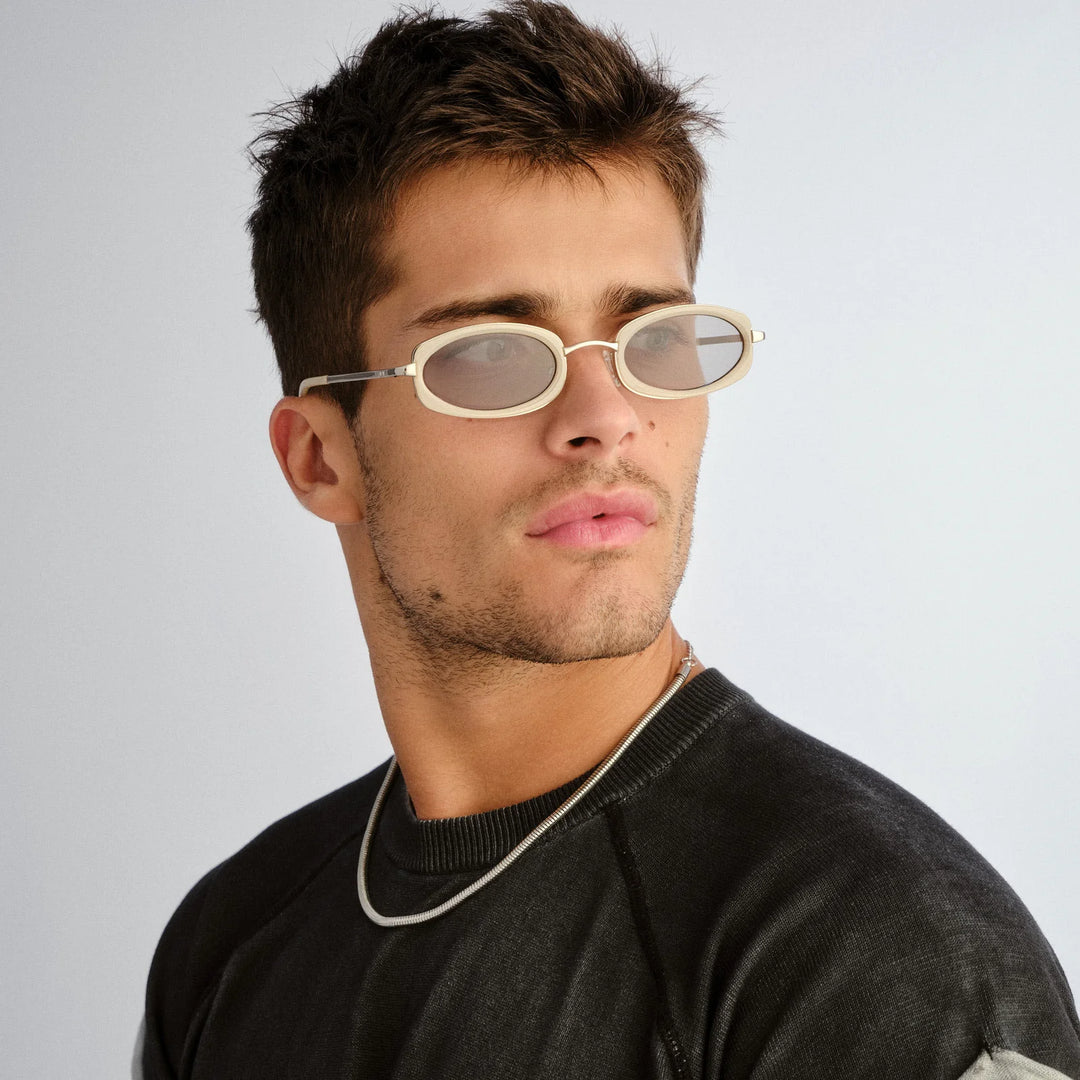 Le Specs Mecharo - Silver Milky Butter