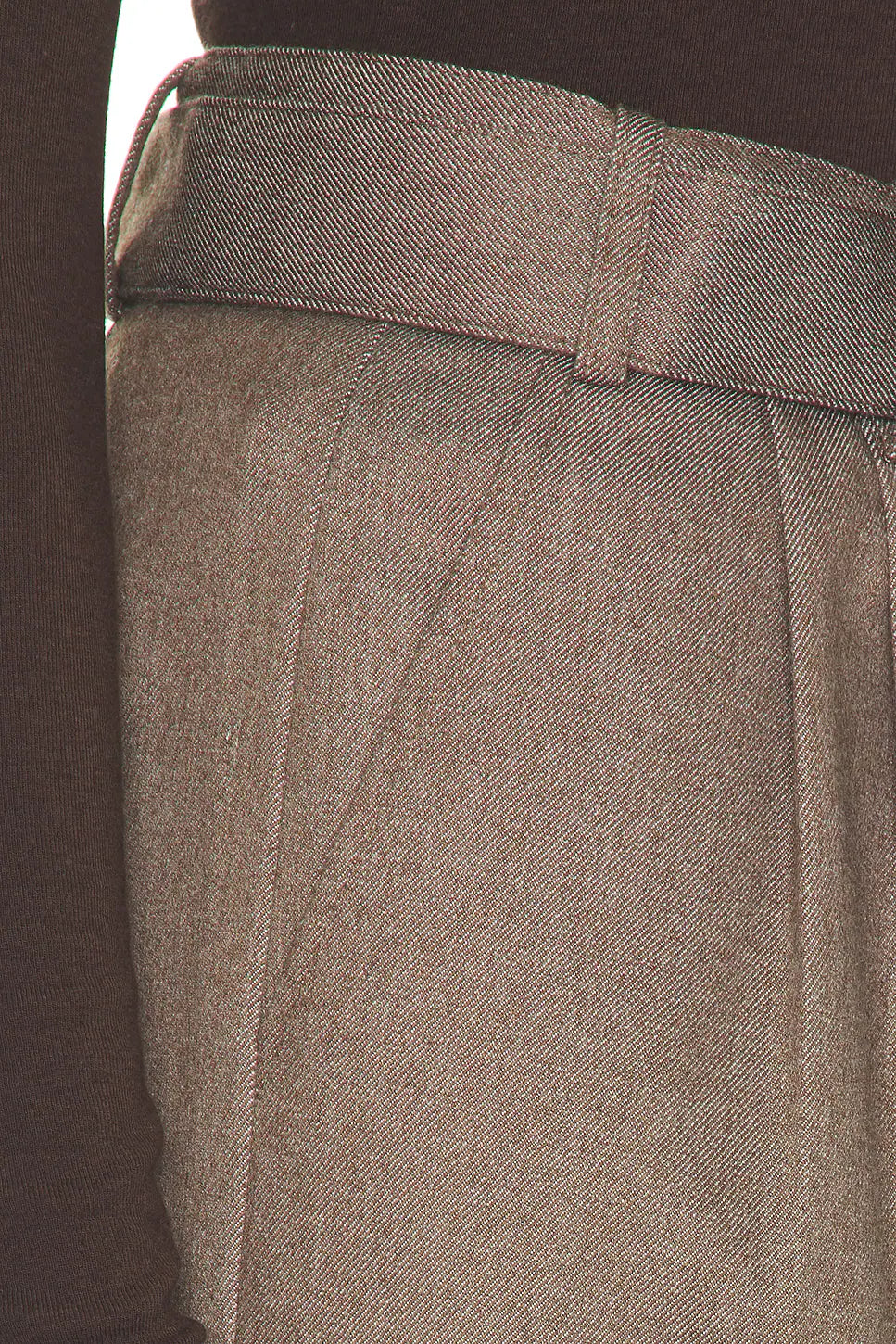 Elodie Hollis Belted Pleated Pants