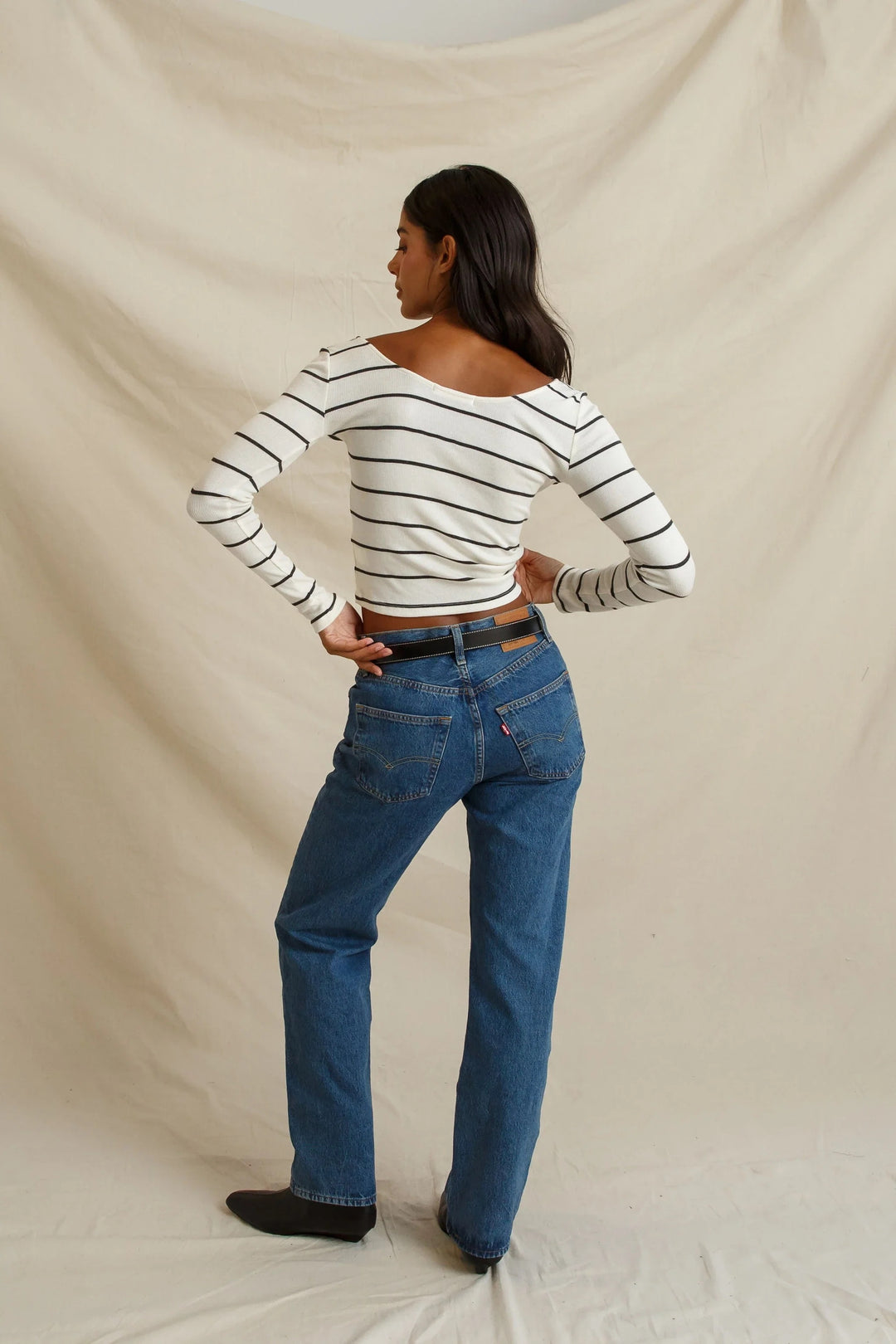 Perfect White Tee Penelope Scoop Neck - Natural Charcoal Stripe
