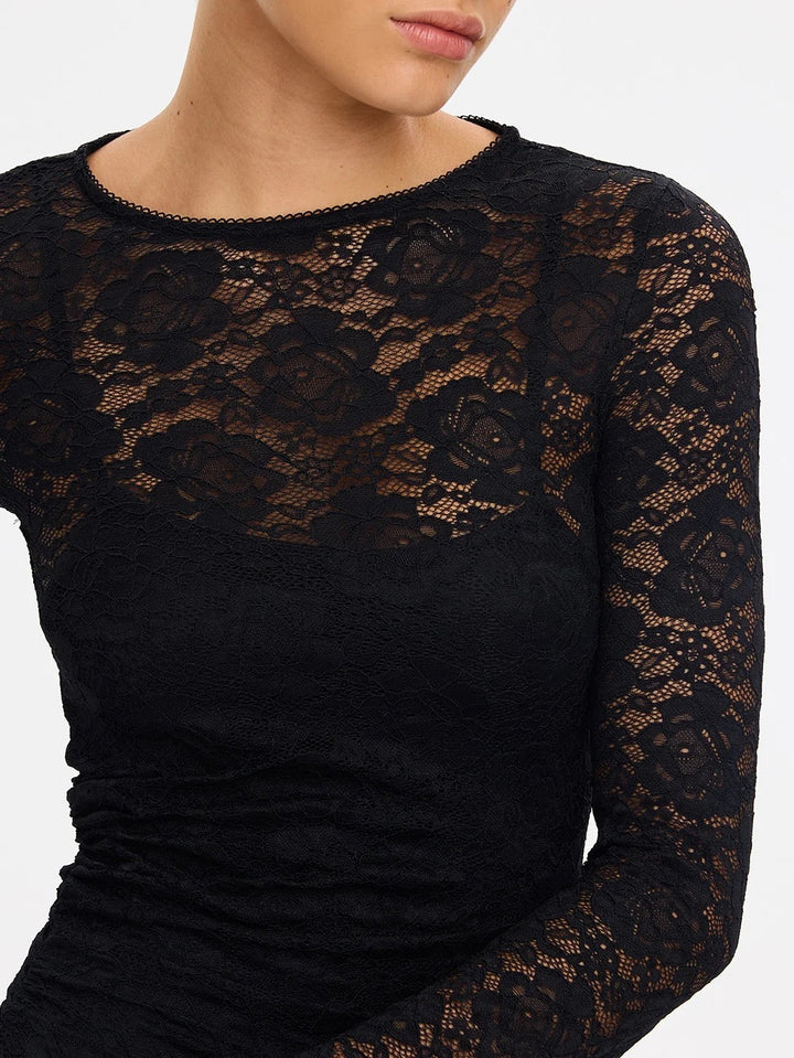 Kivari Bonnie Lace Maxi Dress
