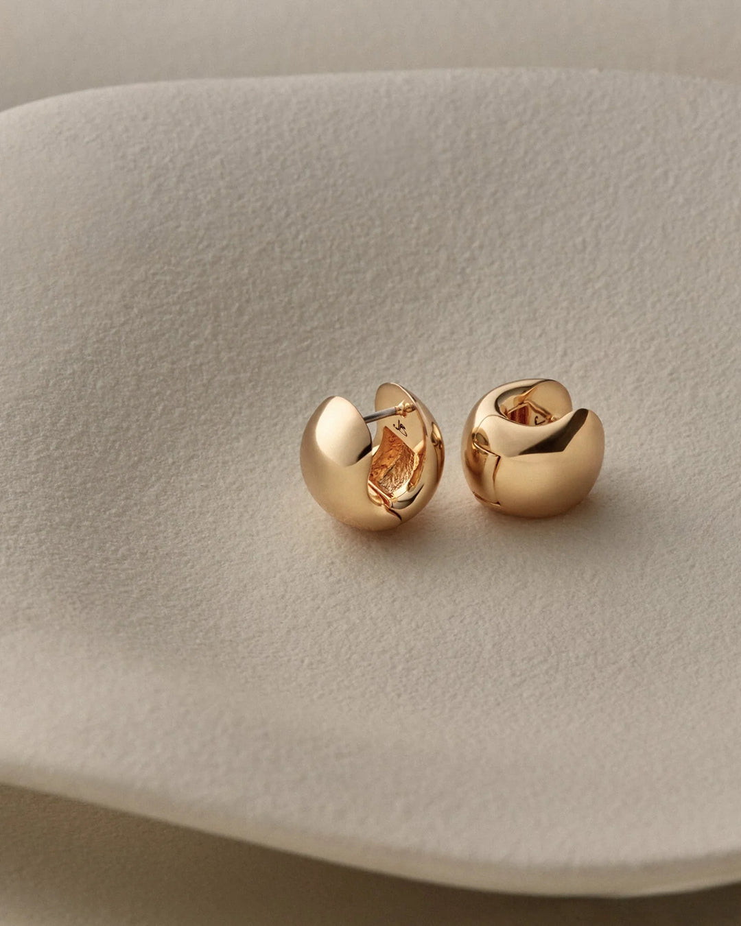 Jenny Bird Mini Gemma Hoop Earring -Gold