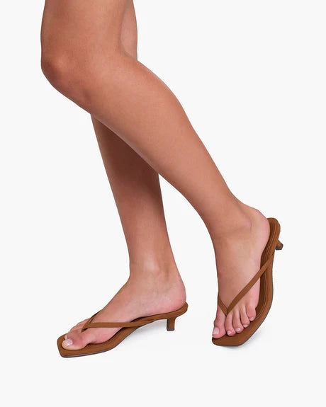 TKEES Square Toe Julia Suede - Camel