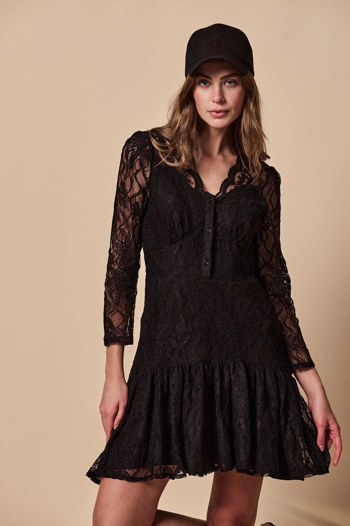 The Shirt The Lace Dress