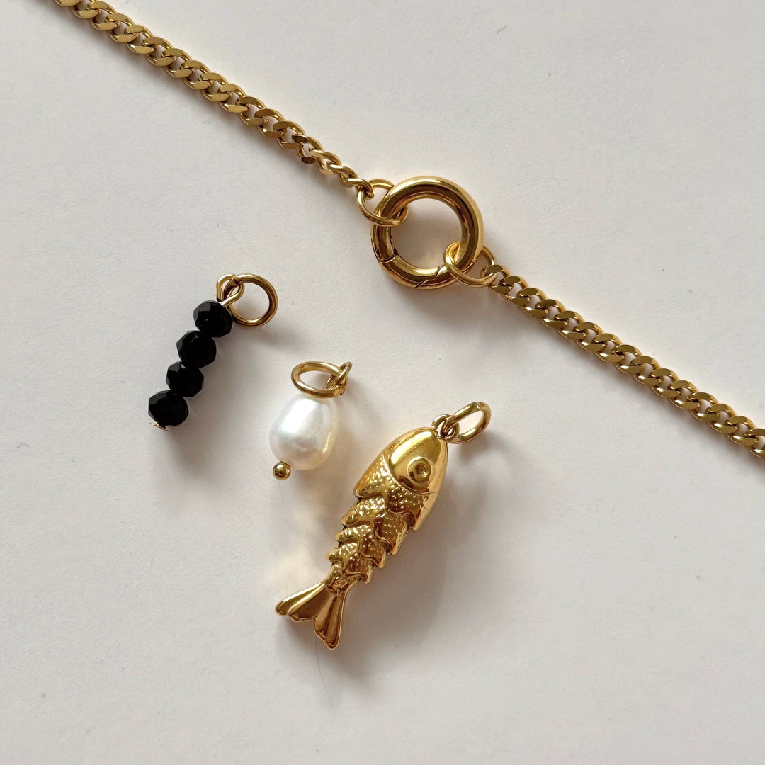 Namaste Jewelry - Poisson Charm Necklace