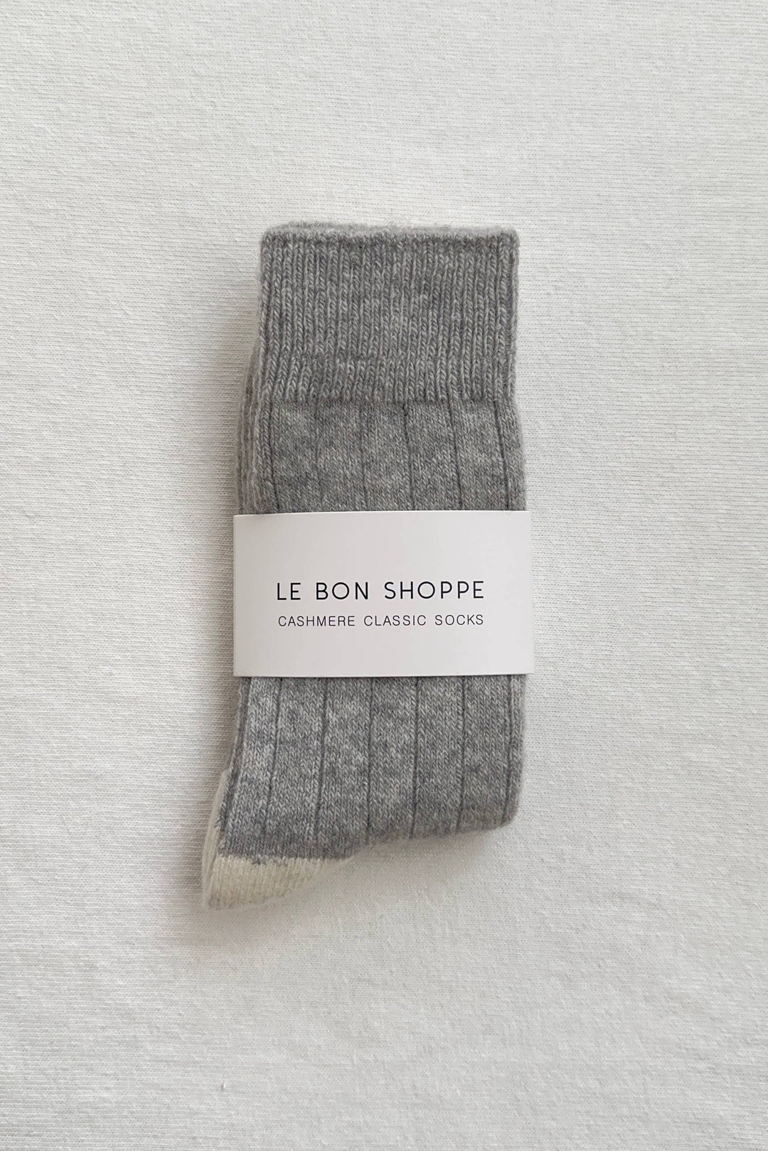 Le Bon Shoppe Classic Cashmere Socks: Fawn