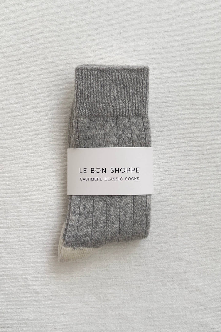 Le Bon Shoppe Classic Cashmere Socks: Fawn