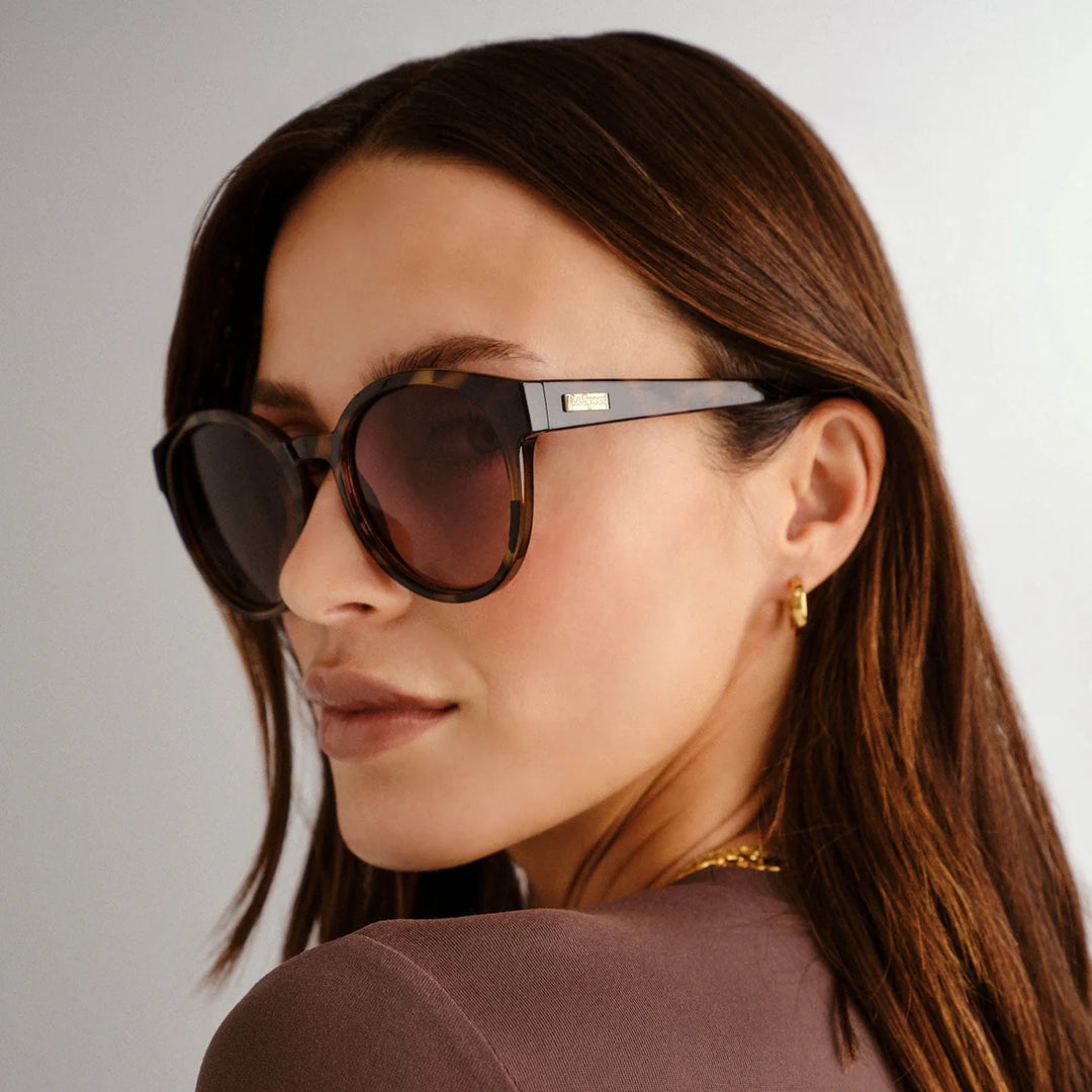 Le Specs Paramount - Milky Tort