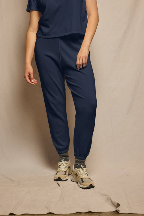 Perfect White Tee The Johnny Sweatpant