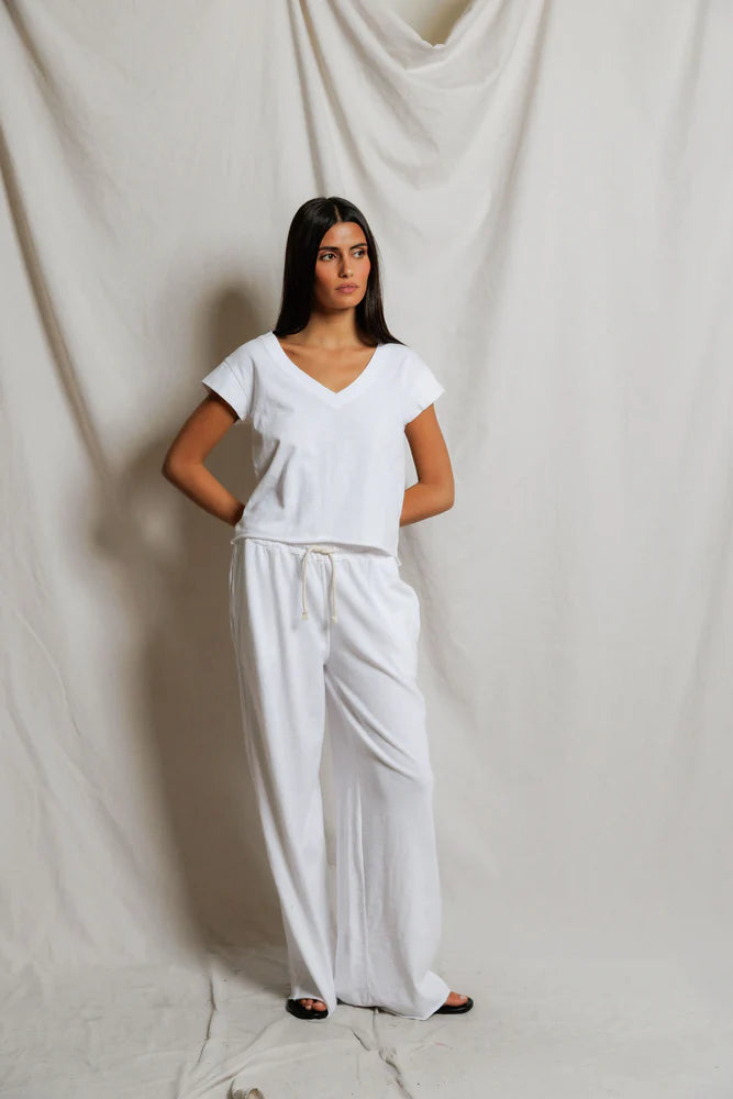 PERFECTWHITETEE Pearl Japanese Jersy V Neck Top