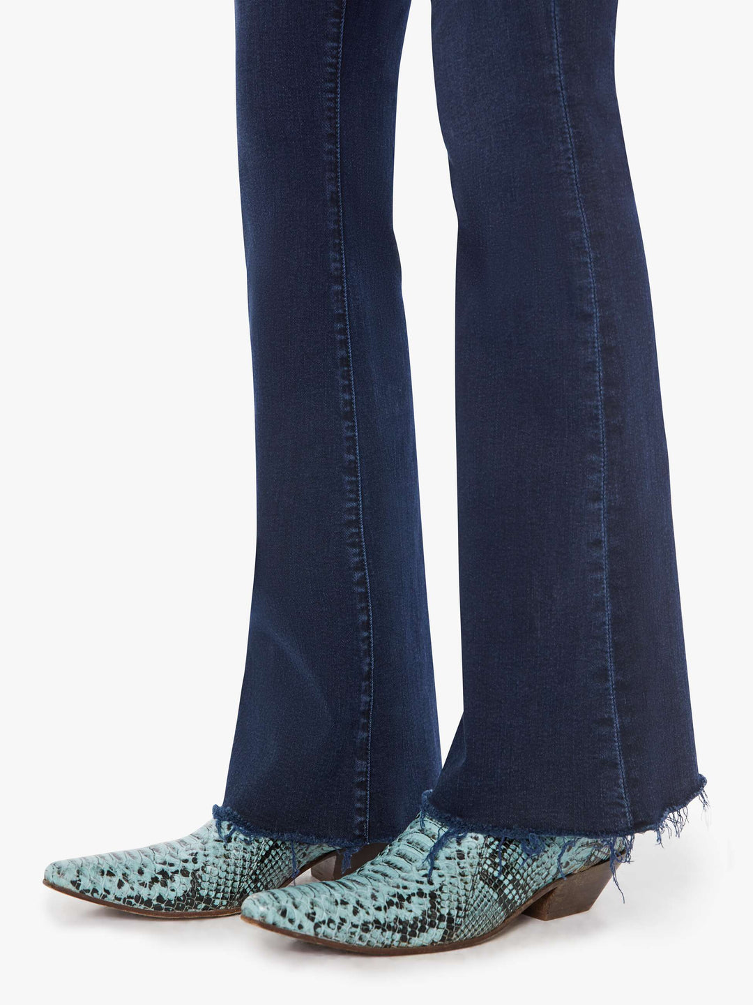 MOTHER The Weekender Fray - Chip On My Shoulder