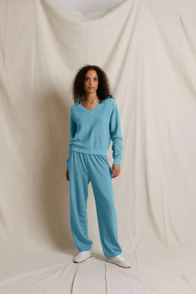perfectwhitetee Ziggy V-neck Zuri Sweatshirt - Milky Blue