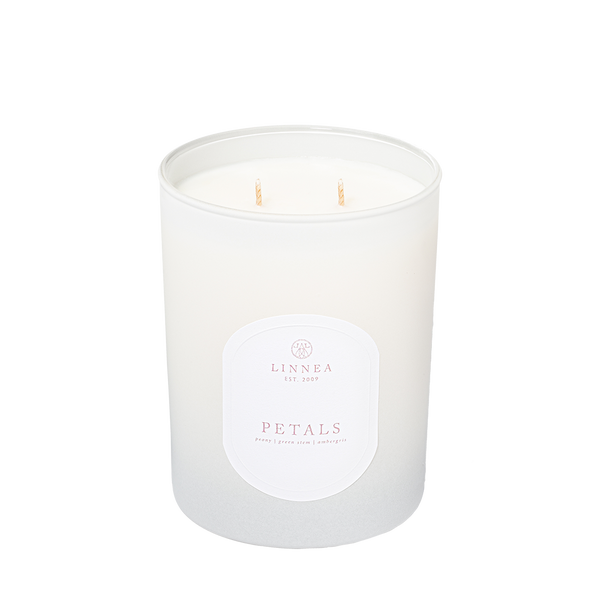 Linnea 2-wick Candle-Petals